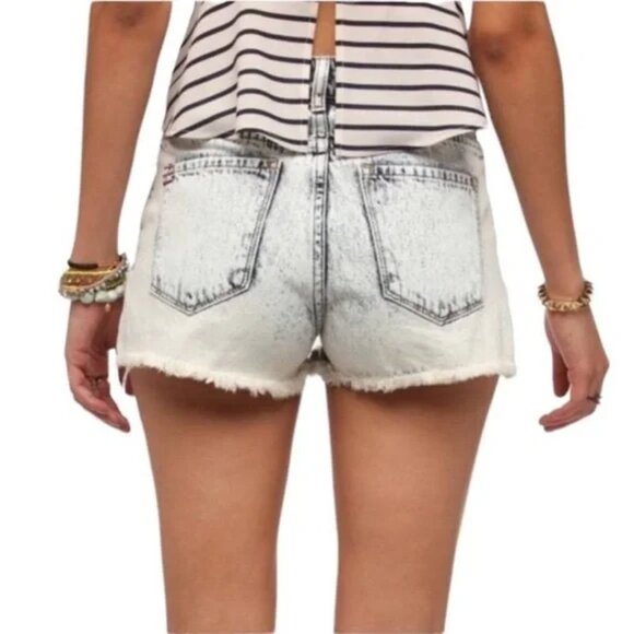 Urban Outfitters Cut Off Jean Shorts | BDG High Rise Lou Hi-Low Denim Shortie - Picture 3 of 8